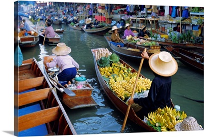 Floating market, Damnoen Saduak, near Bangkok, Thailand, Asia