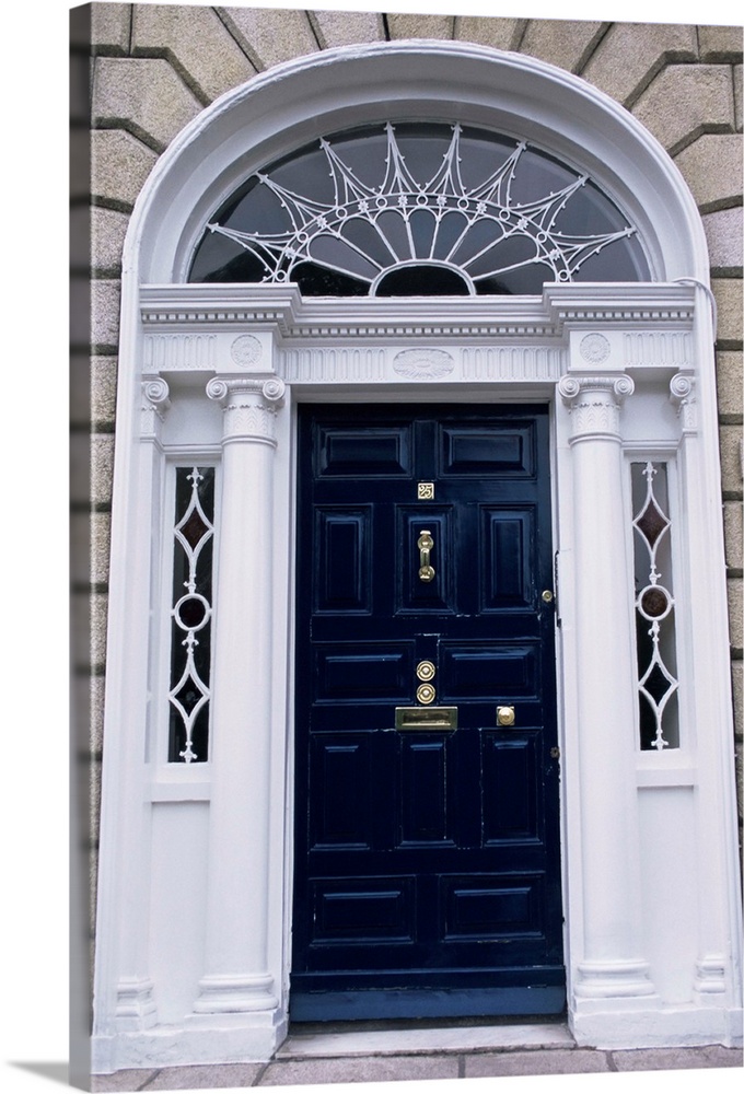 Georgian doorway, Dublin, Eire (Republic of Ireland), Europe
