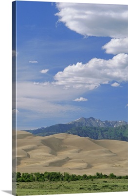 Great Sand Dunes National Monument and Sangre de Cristo Mountains, Colorado