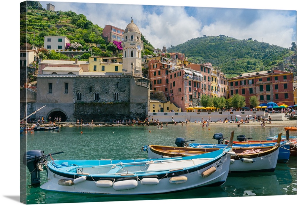 Harbour at Vernazza, Cinque Terre, Liguria, Italian Riviera, Italy