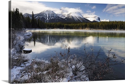 Herbert Lake and Bow Range, Banff National Park, Rocky Mountains, Alberta, Canada