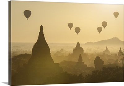 Hot air balloons above the temples of Bagan, Myanmar