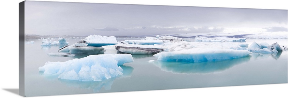 Icebergs floating on the Jokulsarlon glacial lagoon, Iceland, Polar Regions