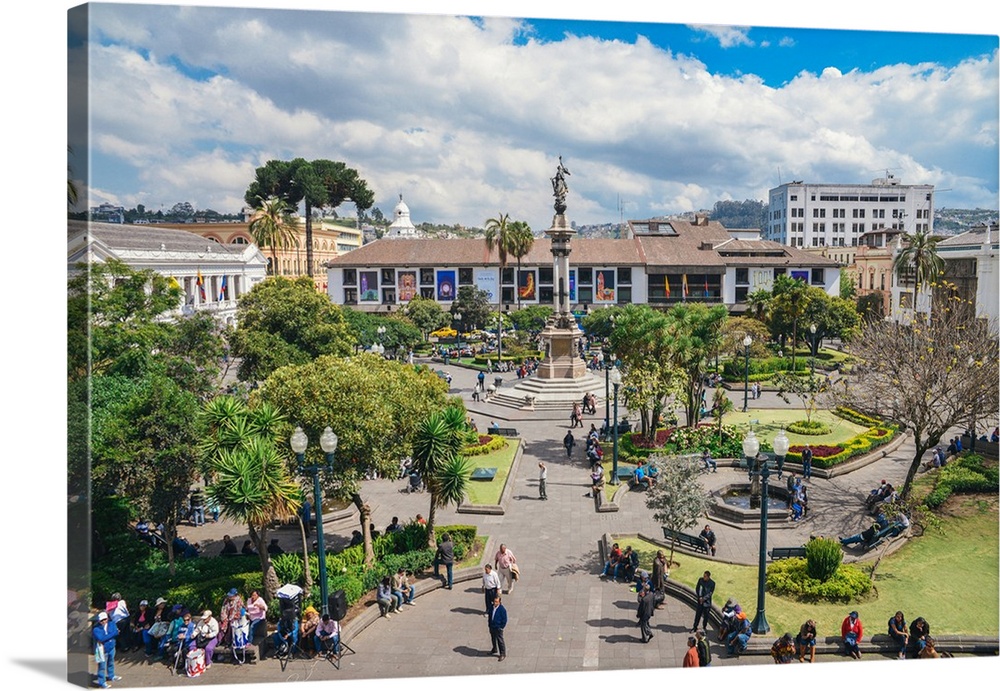 Independence Square, the principal and central public square of Quito, Ecuador