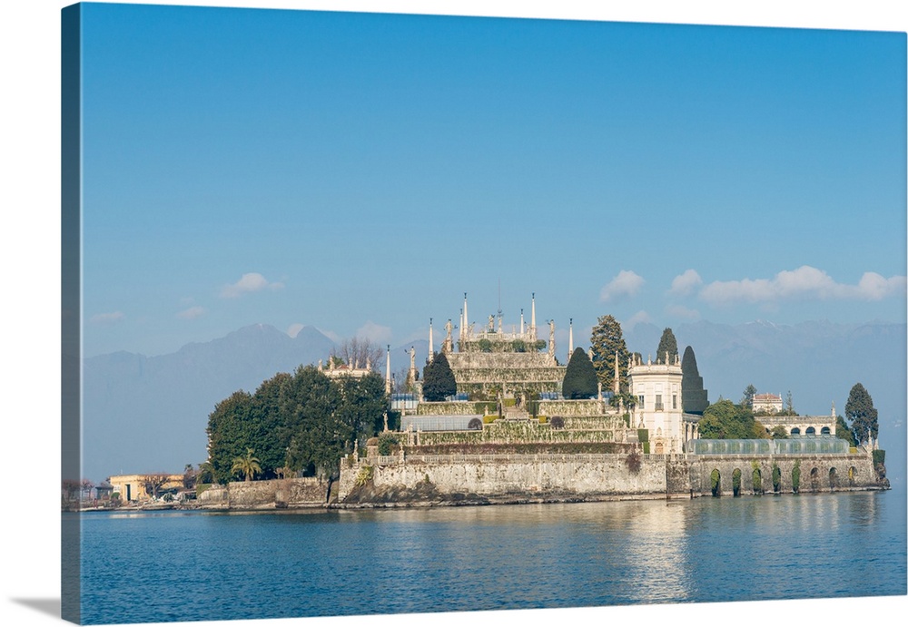 Isola Bella, one of the Borromeo Islands in winter, Lake Maggiore, Piedmont, Italian Lakes, Italy