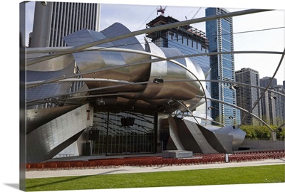 Jay Pritzker Pavilion designed by Frank Gehry, Millennium Park, Chicago, Illinois