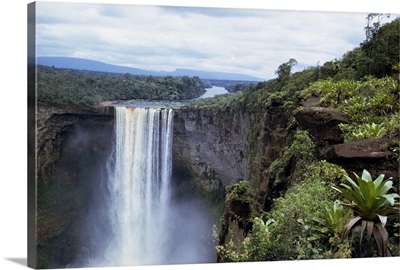 Kaietur Falls, Guyana, South America