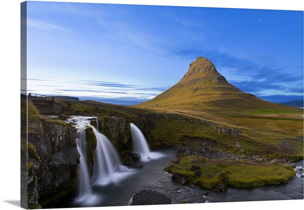 Kirkjufell Mountain and Kirkjufoss Waterfall at dusk, Snaefellsnes Peninsula, Iceland, Polar Regions