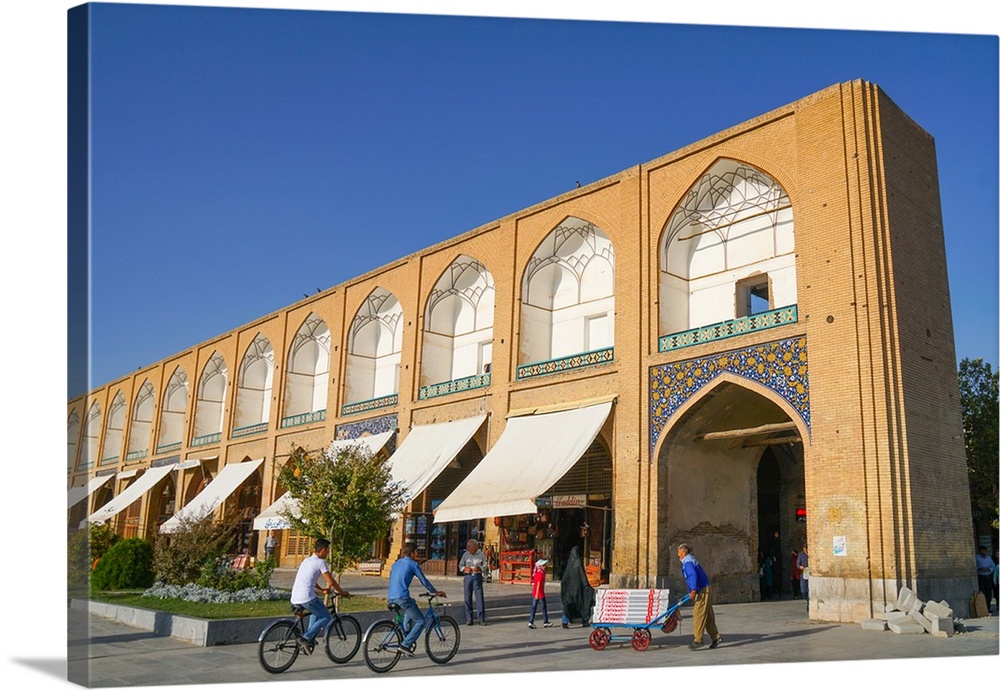 Late afternoon at the shops on Naqsh-e Jahan (Imam) Square, Isfahan, Iran, Middle East