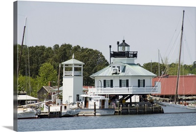 Lighthouse on the Chesapeake Bay Maritime Museum, Miles River, Maryland