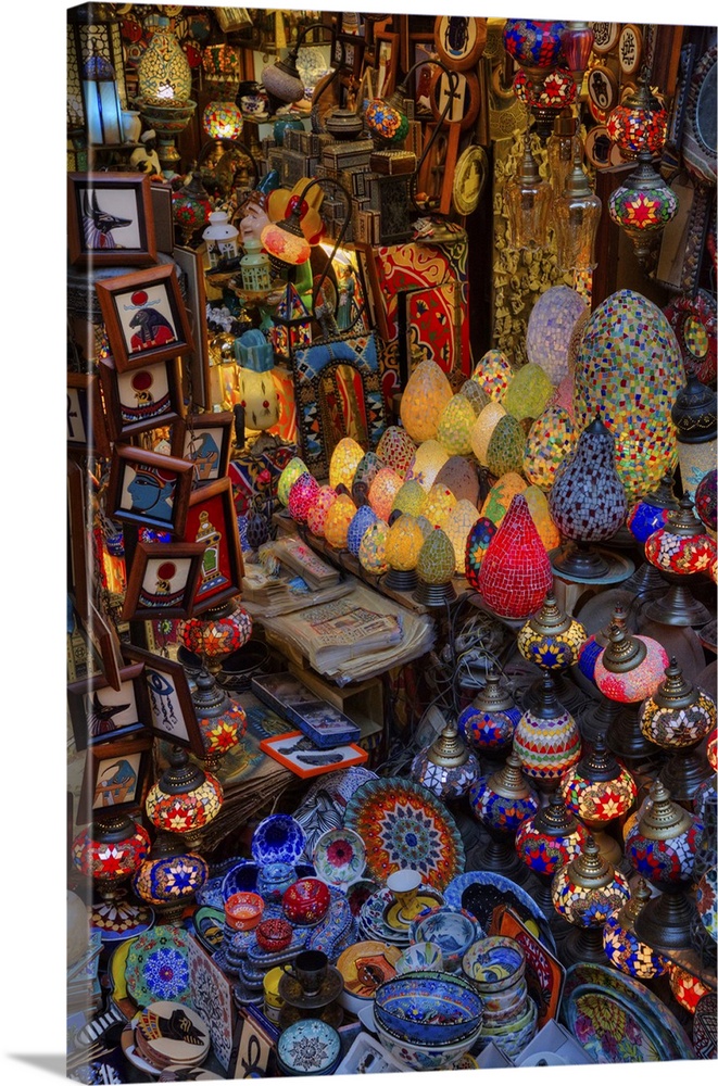 Lights for sale, The Khan el-Khalili Bazaar, Historic Cairo, Cairo, Egypt, North Africa, Africa