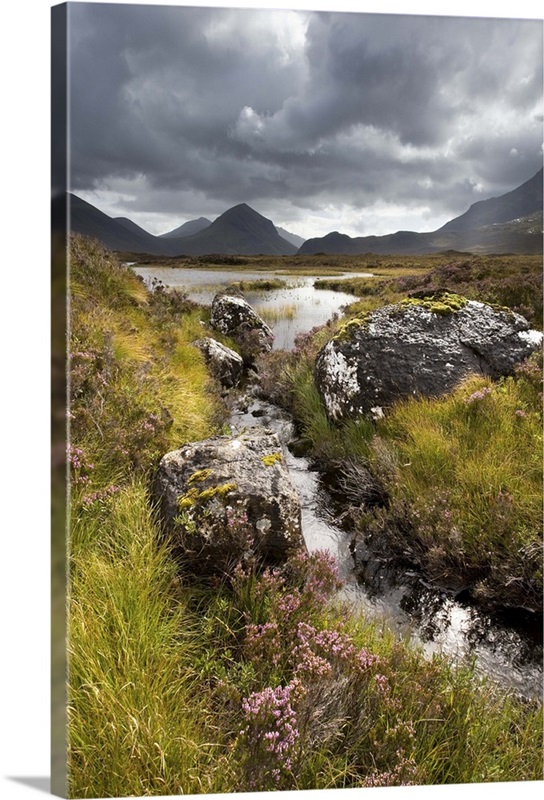 Loch Caol to Sgurr nan Gillean, Glen Sligachan, Isle of Skye, Highlands ...