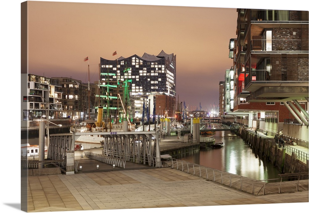 Magellan Terrassen terraces, Sandtorhafen port, Elbphilharmonie, HafenCity, Hamburg, Hanseatic City, Germany