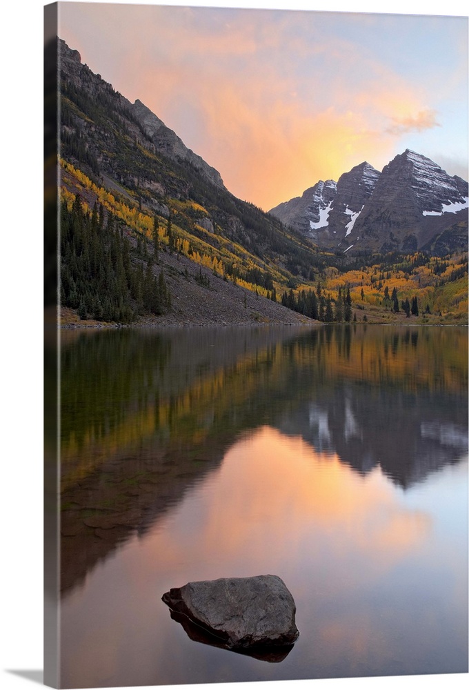 Maroon Bells with fall colors, White River National Forest, Colorado