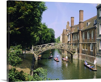 Mathematical Bridge and Punts, Queens College, Cambridge, England