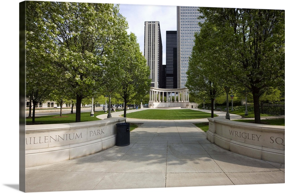 Millennium Monument, Millennium Park, Chicago, Illinois