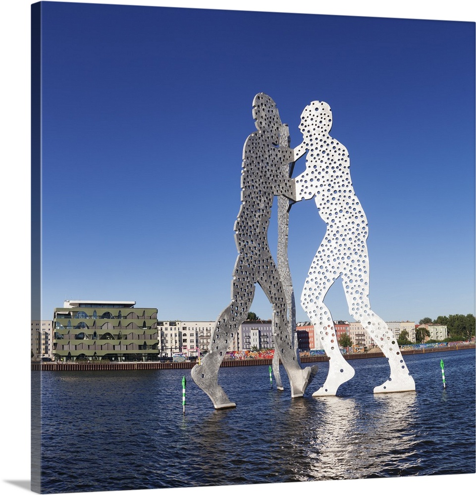 Molecule Man by Jonathan Borofsky, Spree River, Treptow, Berlin, Germany