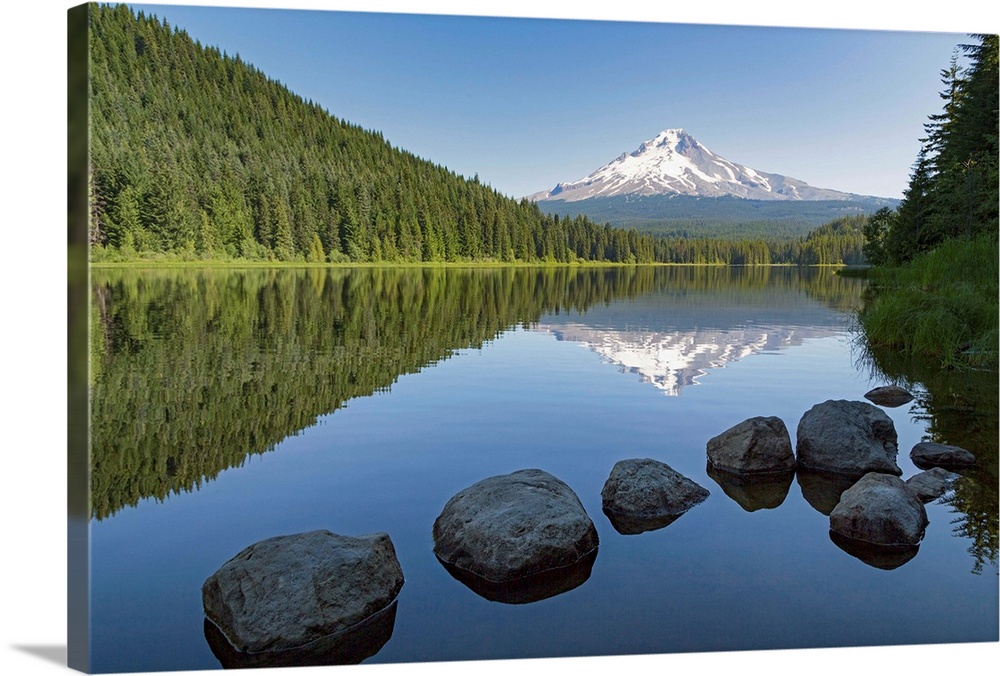 Mount Hood, part of the Cascade Range, perfectly reflected in the still waters of Trillium Lake, Oregon