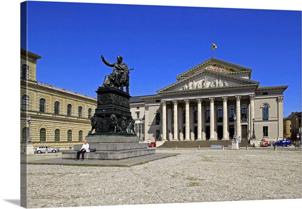 National Theatre Munich on Max-Joseph-Platz Square, Munich, Upper Bavaria, Bavaria, Germany