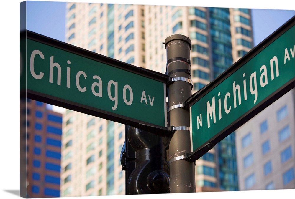 North Michigan Avenue and Chicago Avenue signpost, Chicago, Illinois