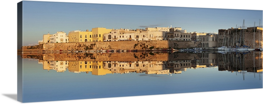 Old town with castle and harbour at sunrise, Gallipoli, Lecce province, Salentine Peninsula, Puglia, Italy, Mediterranean,...