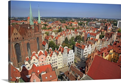 Old Town with Church of St. Mary in Gdansk, Gdansk, Pomerania, Poland