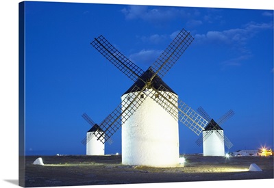 Old traditional windmills at dusk, Campo de Criptana, Castilla la Mancha, Spain