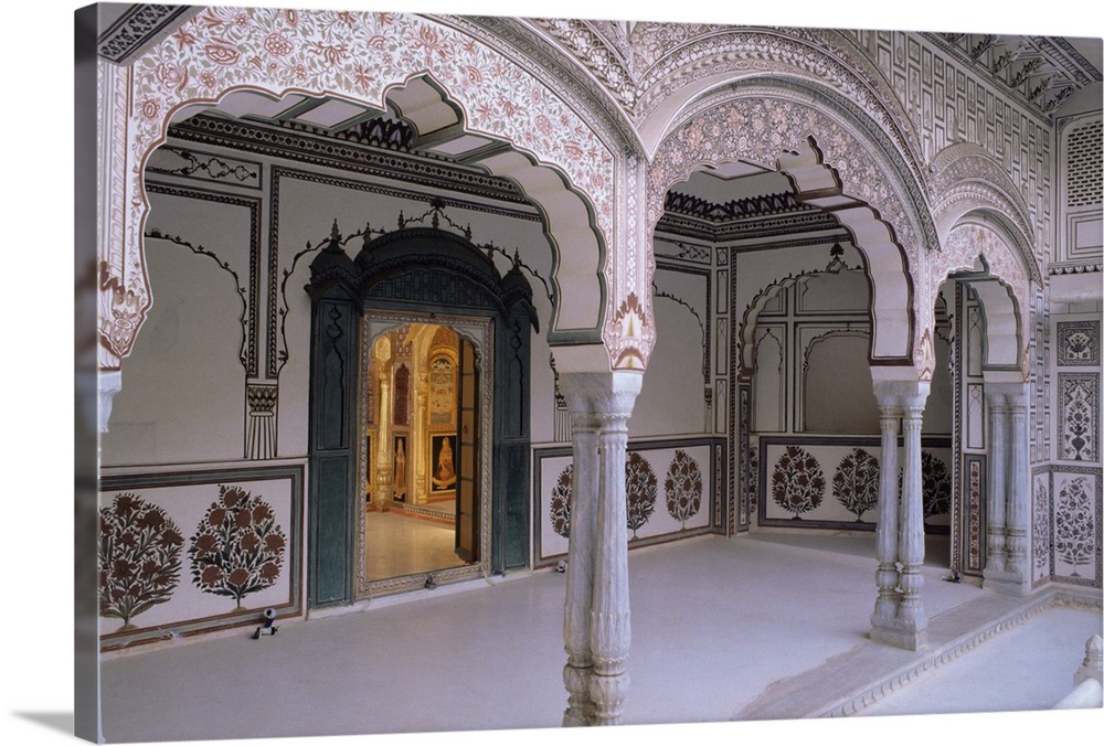 Painted walls of a covered verandah, Kuchaman Fort, India