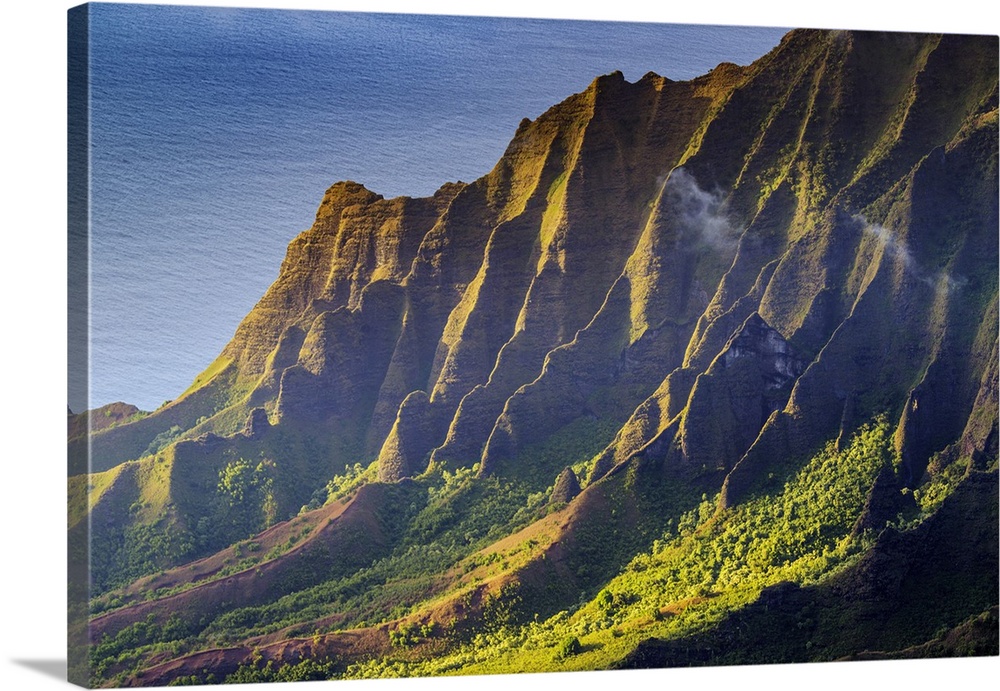 Pali sea cliffs at Kalalau lookout, Napali coast, Kokee State Park, Kauai Island, Hawaii, United States of America, North ...