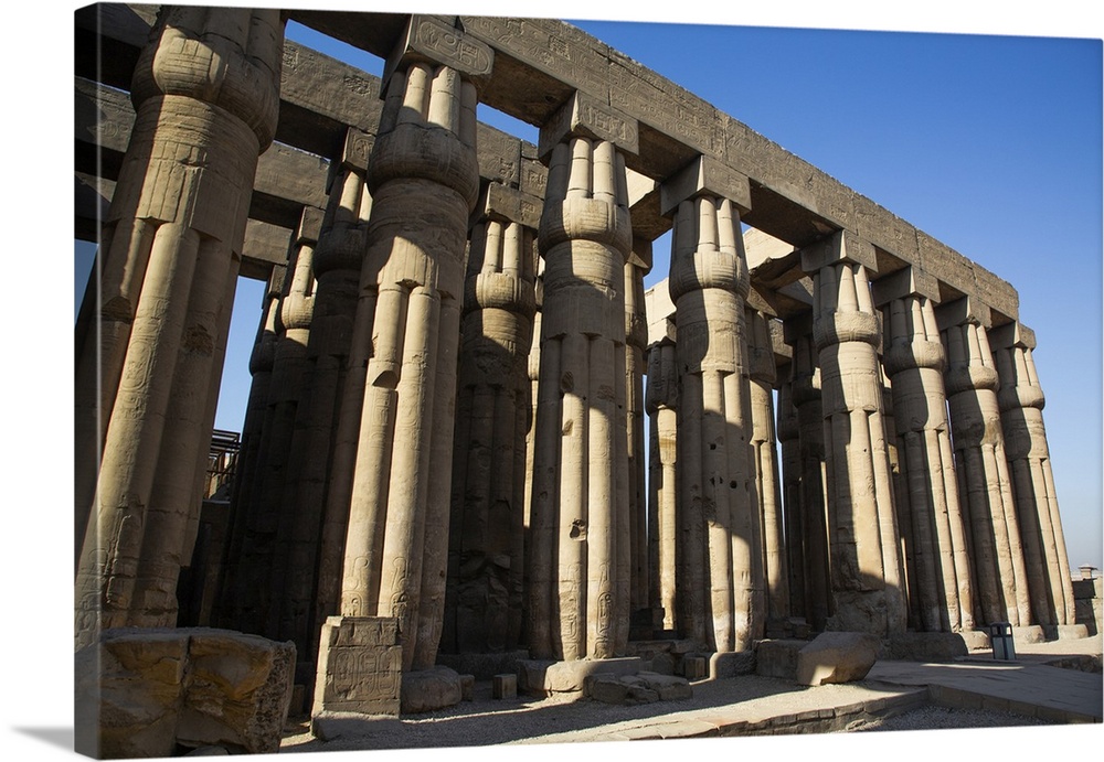 Papyrus Columns, Courtyard of Amenhotep III (Peristyle Court), Luxor Temple, UNESCO World Heritage Site, Luxor, Egypt, Nor...
