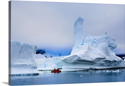 Passengers exploring icebergs, Antarctica, Polar Regions
