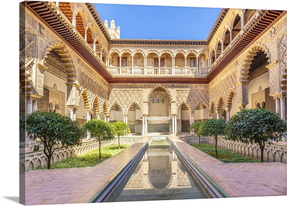 Patio de las Doncellas (The Courtyard of the Maidens), Real Alcazar (Royal Palace), UNESCO World Heritage Site, Seville, A...