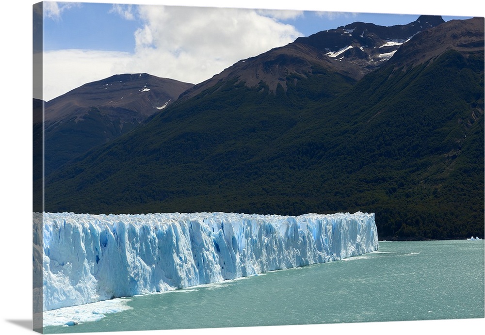 Perito Moreno Glacier in the Parque Nacional de los Glaciares (Los Glaciares National Park), UNESCO World Heritage Site, P...