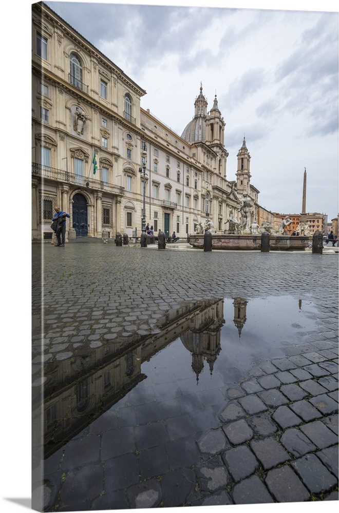 Piazza Navona with Fountain of the Four Rivers and the Egyptian obelisk, Rome, Lazio, Italy