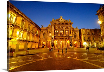 Piazza Vincenzo Bellini and Teatro Massimo Bellini Opera House, Catania, Sicily, Italy