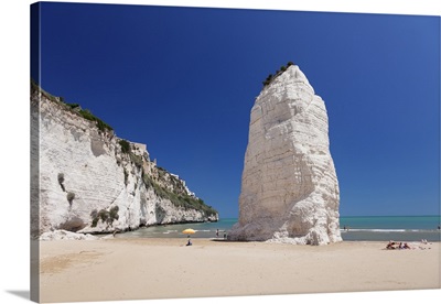 Pizzomunno rock, Castello beach, Vieste, Gargano, Foggia Province, Puglia, Italy