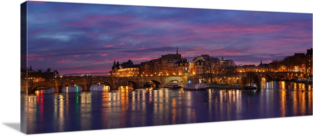 Pont Neuf and Ile de la Cite, Ile Saint-Louis, Paris, Ile de France, France, Europe