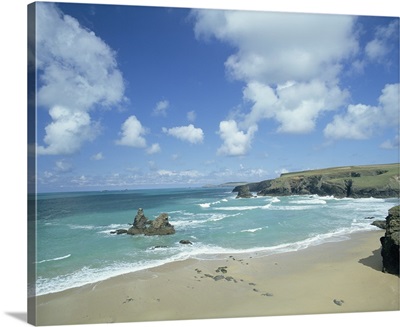 Porthcothan Bay with Trevose Head in background, Cornwall, England, UK
