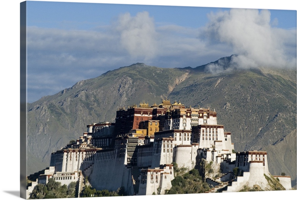 Potala Palace, former palace of the Dalai Lama, Lhasa, Tibet, China, Asia