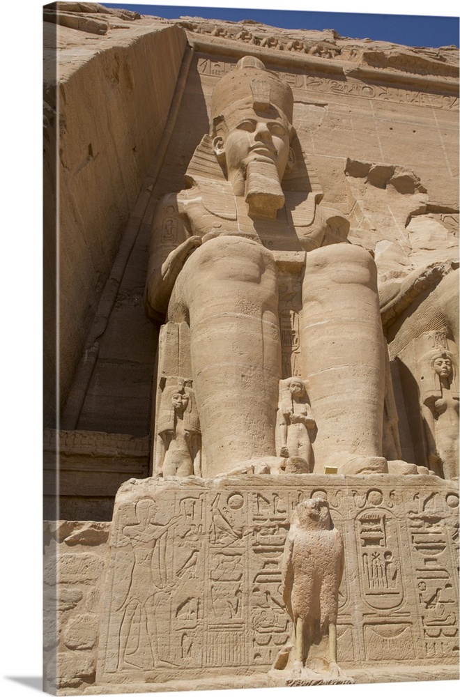 Ramses II statue, Ramses II Temple, UNESCO World Heritage Site, Abu Simbel, Nubia, Egypt, North Africa, Africa