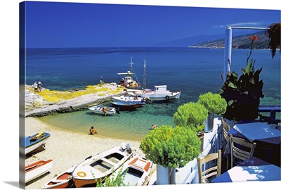 Restaurant overlooking fisherman's bay, Ikaria, Greece, Europe