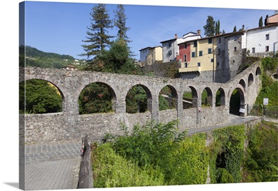 Roman Aqueduct, Barga, Tuscany, Italy
