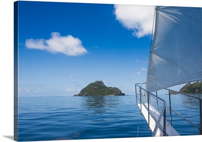 Sailing in the very flat waters of the Mamanuca Islands, Fiji