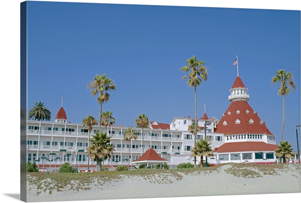 San Diego's most famous building, Hotel del Coronado, San Diego, California, USA