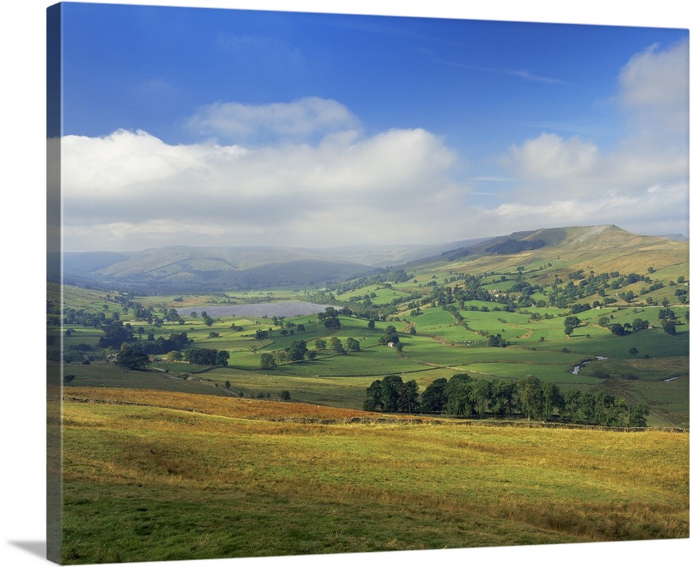 Semer Water, Yorkshire Dales National Park, Yorkshire, England