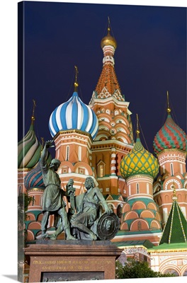 St. Basil's Cathedral and the statue of Kuzma Minin and Dmitry Posharsky lit up at night