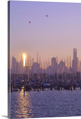 St. Kilda Harbour and Melbourne skyline, Melbourne, Victoria, Australia, Pacific