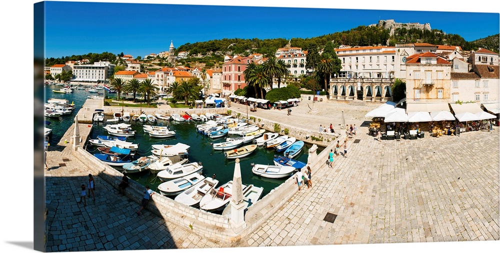 St. Stephens Square and old harbour, Hvar Town, Hvar Island, Croatia