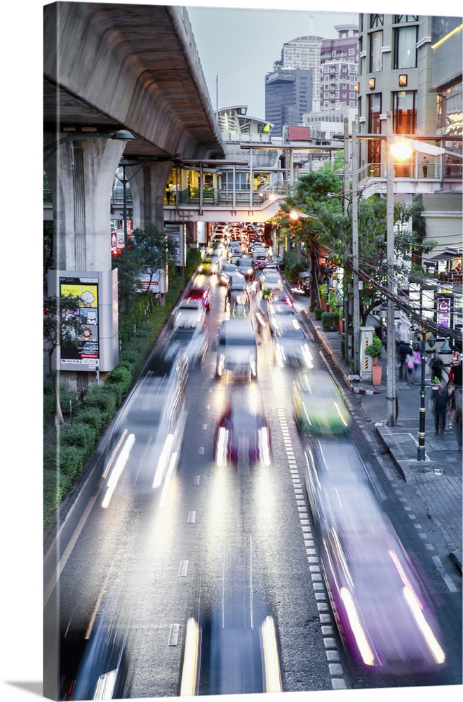 Sukhumvit Road traffic in rush hour, Bangkok, Thailand, Southeast Asia, Asia