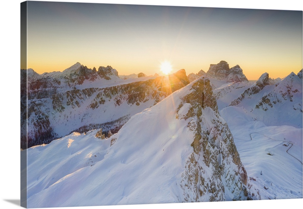 Sunrise on Ra Gusela, Lastoi De Formin and Monte Pelmo covered with snow, Giau Pass, Dolomites, Belluno province, Veneto, ...